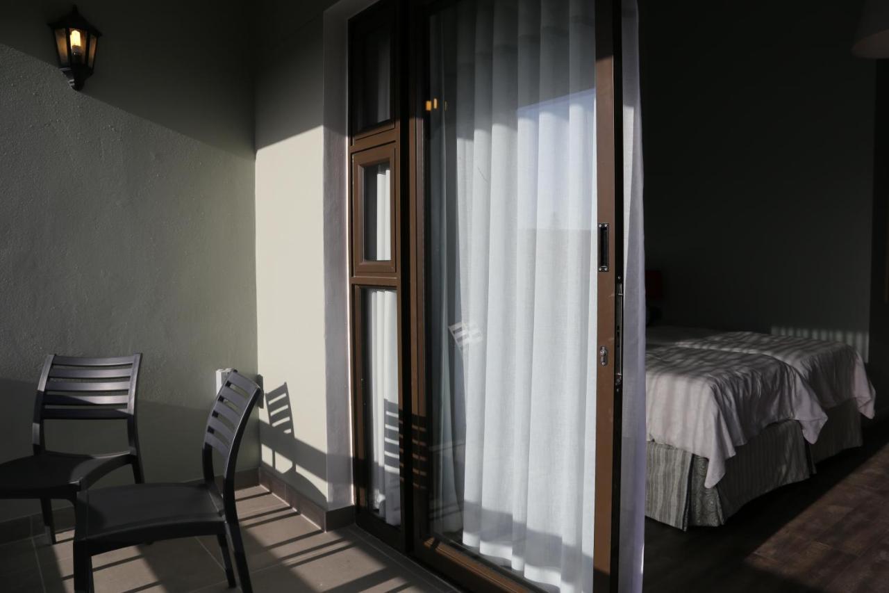 Namib Guesthouse 스바코프문트 외부 사진